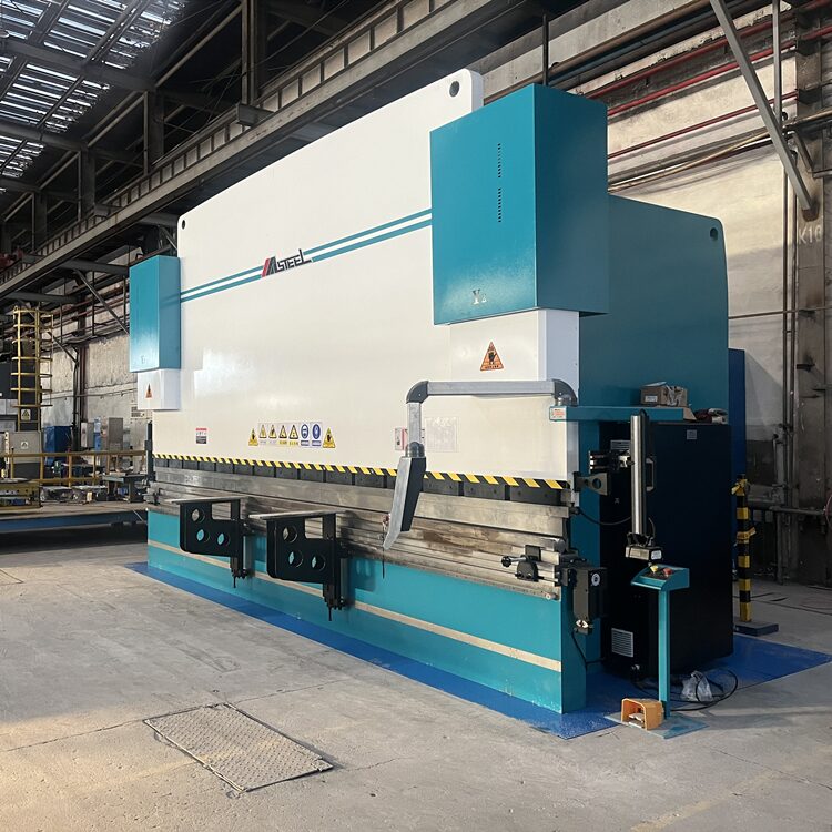 Dalian CIMC 50061 Oil-Electric Hybrid CNC Press Brake